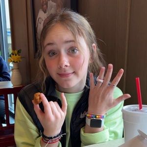 Meet your Posher, Skyla